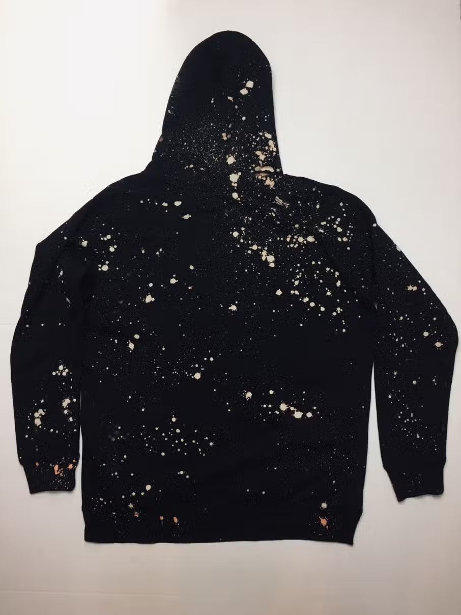 Kapuzenpullover mit gebleichten Effekten